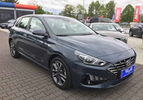 samochody osobowe Hyundai I30 cena 68900 przebieg: 15600, rok produkcji 2022 z Kałuszyn